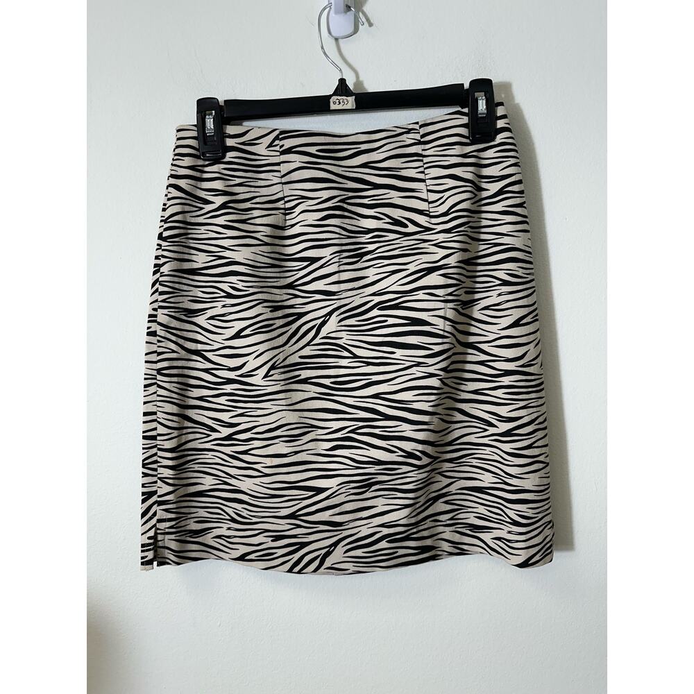 Girls Will's River Company Zebra Print Skirt Sz 16